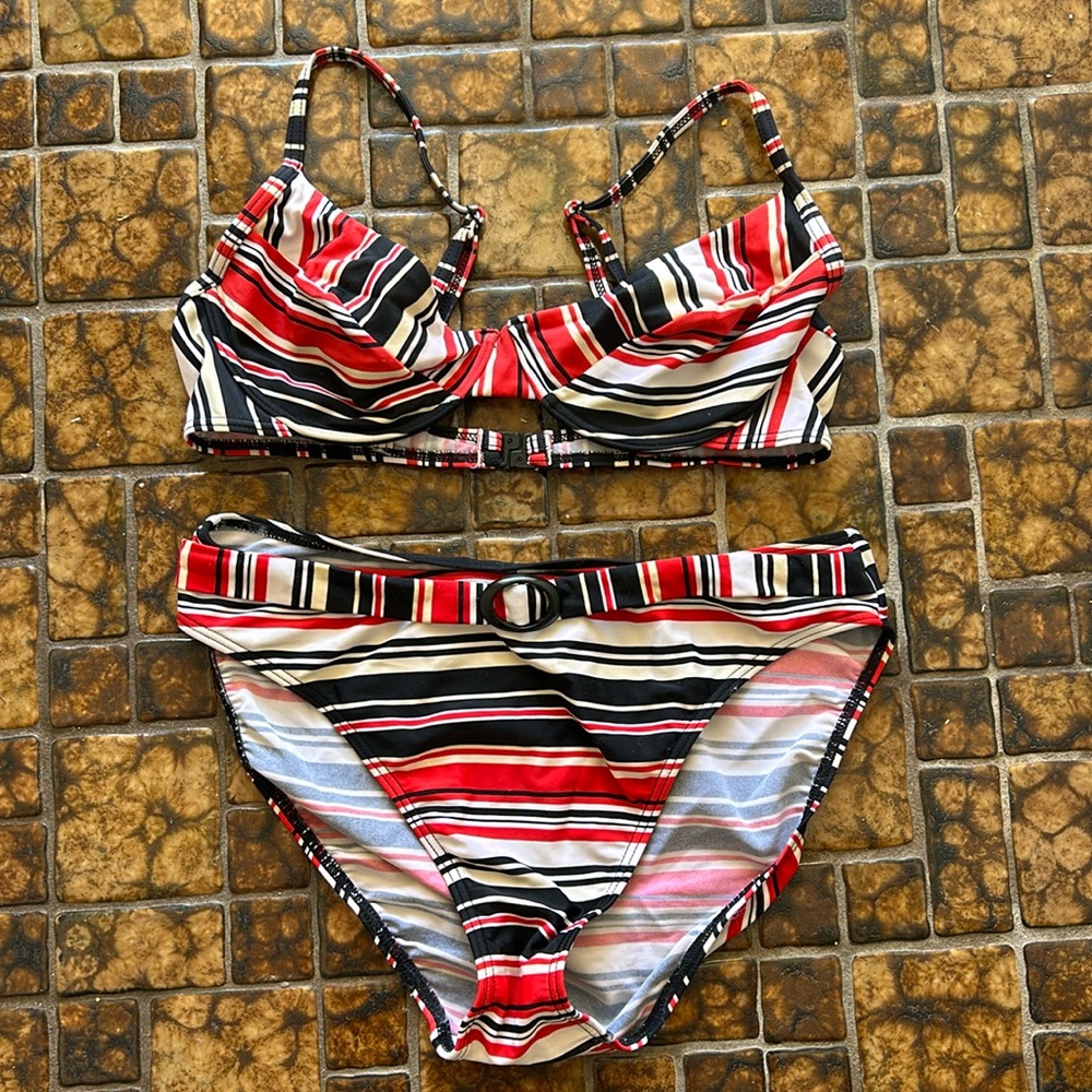 Vintage Striped Red/Black/Beige high waisted 2 piece bikini w/ underwire top